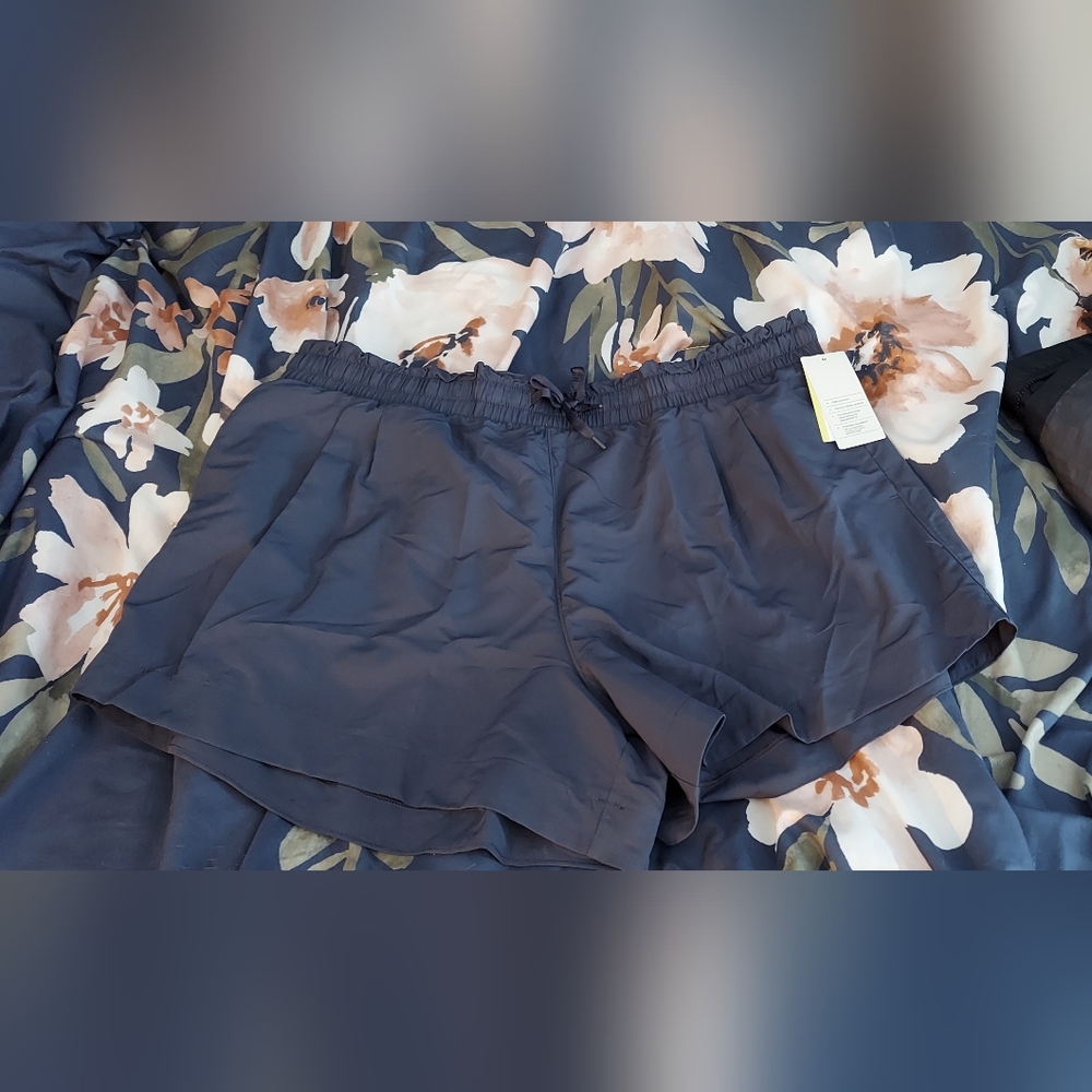 Women's High-Rise Shorts 5" - All in Motion
